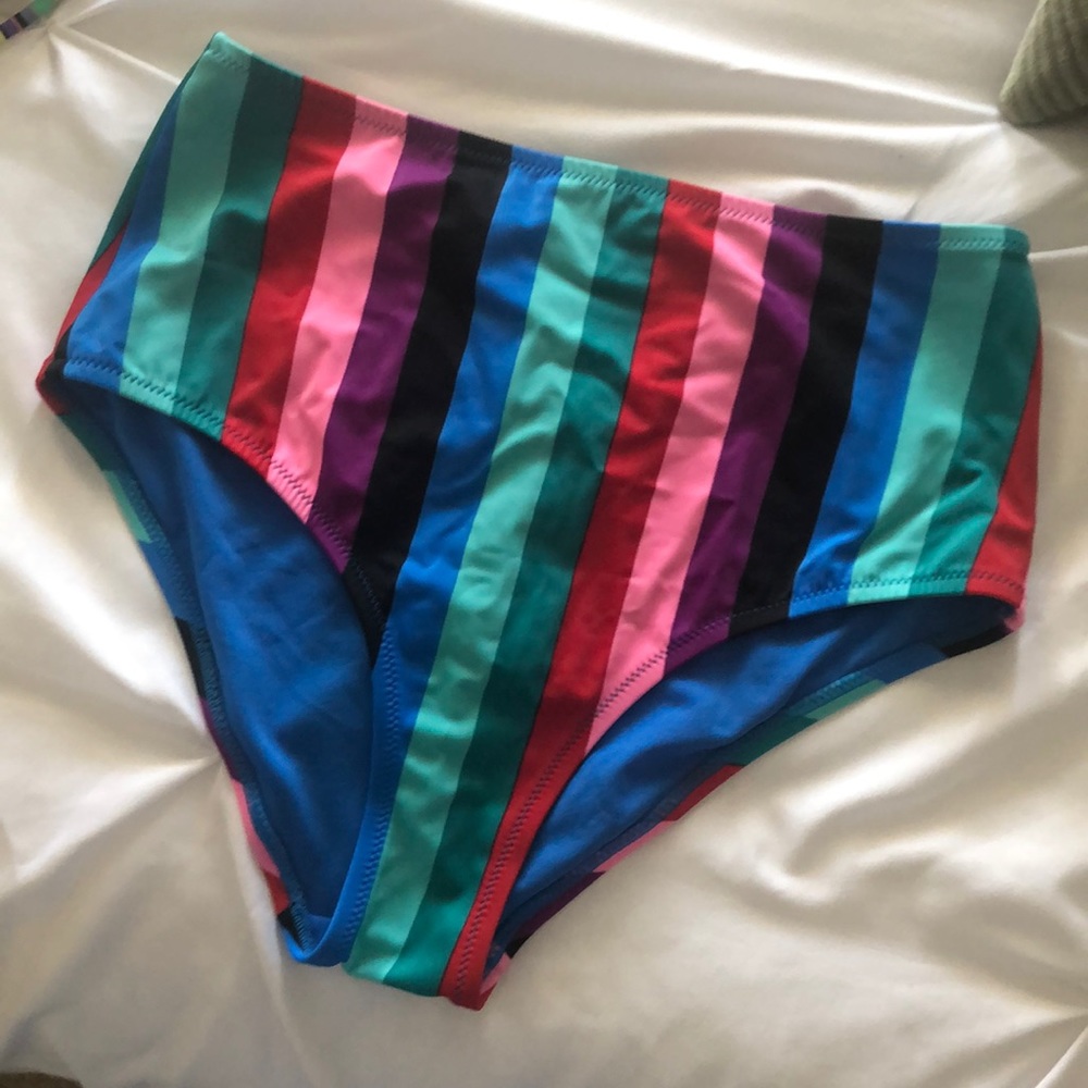 High wasted swim suit bottoms